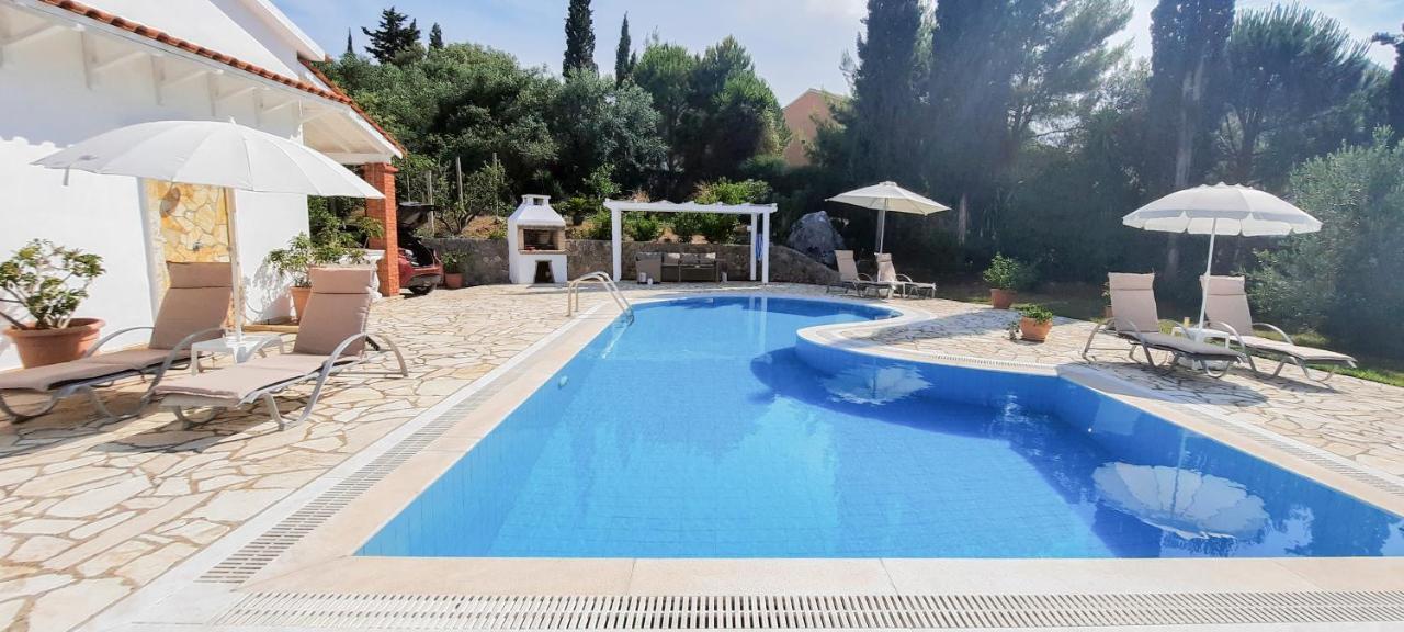 Villa Olive Grove And Sea View Agios Spyridon  Buitenkant foto
