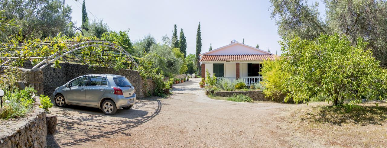 Villa Olive Grove And Sea View Agios Spyridon  Buitenkant foto